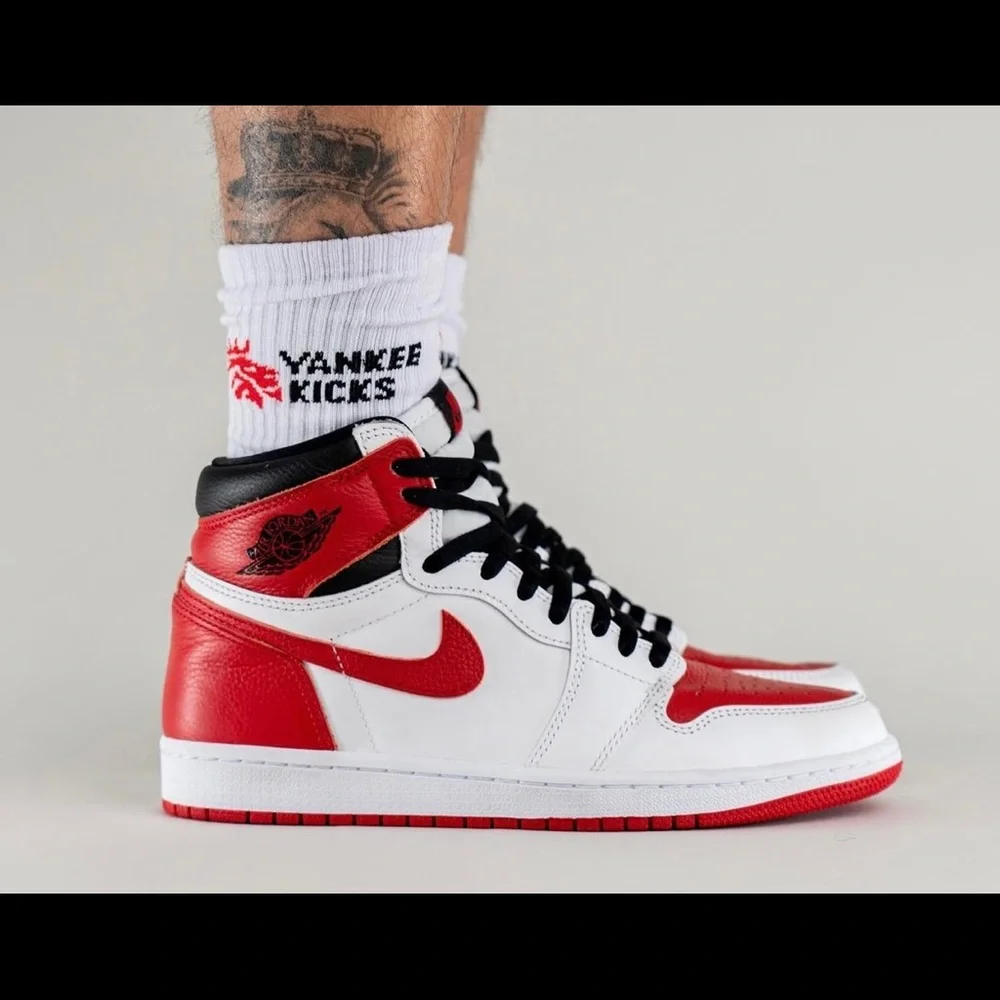 Air Jordan 1 Retro High OG GS ‘Heritage’ Sneakers - Picture 4 of 5